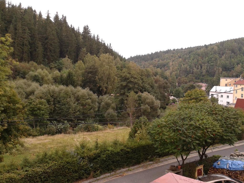 Penzion Havaj Karlovy Vary Exterior photo